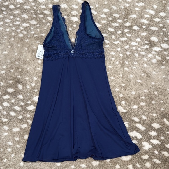 Gilligan & O'Malley Women's Chemise with Lace Nighttime Blue. Size XS NWT - Picture 5 of 7